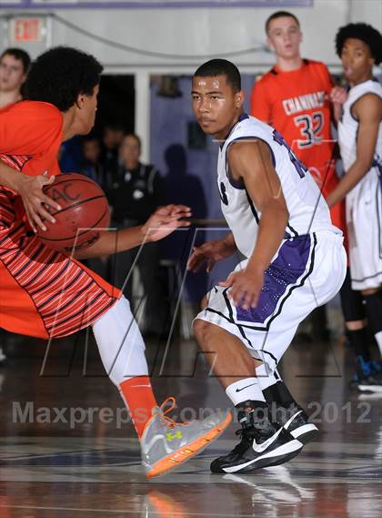 Thumbnail 2 in Chaminade vs. Sacramento (St. Hope Elite Hoops Classic) photogallery.