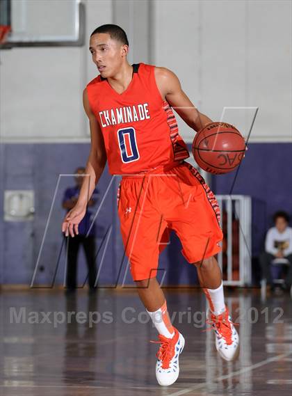 Thumbnail 2 in Chaminade vs. Sacramento (St. Hope Elite Hoops Classic) photogallery.