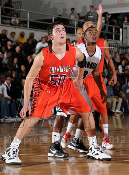 Thumbnail 2 in Chaminade vs. Sacramento (St. Hope Elite Hoops Classic) photogallery.