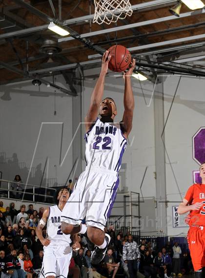 Thumbnail 2 in Chaminade vs. Sacramento (St. Hope Elite Hoops Classic) photogallery.