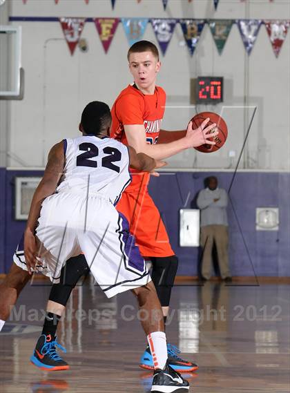 Thumbnail 2 in Chaminade vs. Sacramento (St. Hope Elite Hoops Classic) photogallery.