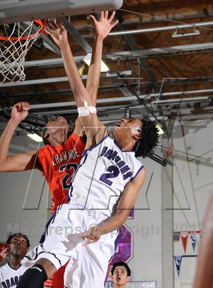 Thumbnail 3 in Chaminade vs. Sacramento (St. Hope Elite Hoops Classic) photogallery.