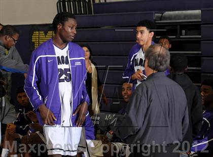 Thumbnail 3 in Chaminade vs. Sacramento (St. Hope Elite Hoops Classic) photogallery.