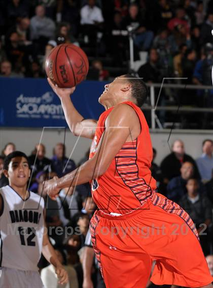Thumbnail 3 in Chaminade vs. Sacramento (St. Hope Elite Hoops Classic) photogallery.