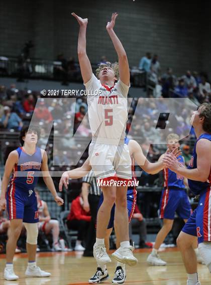 Thumbnail 2 in Richfield vs. Manti (UHSAA 3A Consolation Semifinal) photogallery.