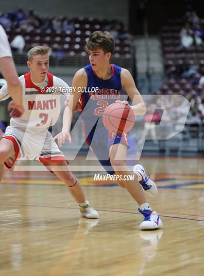 Thumbnail 1 in Richfield vs. Manti (UHSAA 3A Consolation Semifinal) photogallery.
