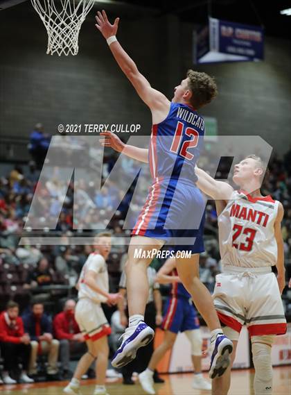 Thumbnail 2 in Richfield vs. Manti (UHSAA 3A Consolation Semifinal) photogallery.