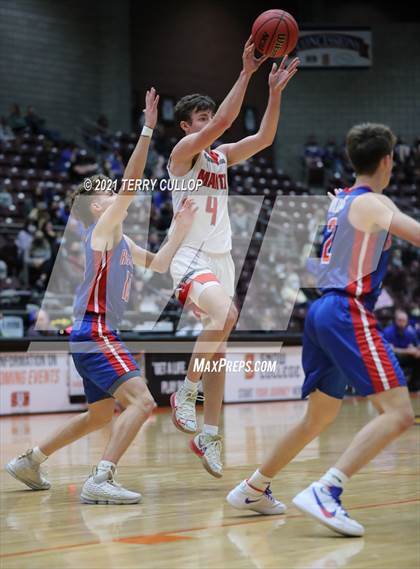 Thumbnail 1 in Richfield vs. Manti (UHSAA 3A Consolation Semifinal) photogallery.