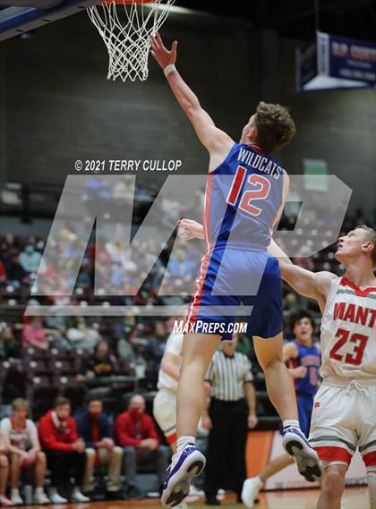 Thumbnail 3 in Richfield vs. Manti (UHSAA 3A Consolation Semifinal) photogallery.