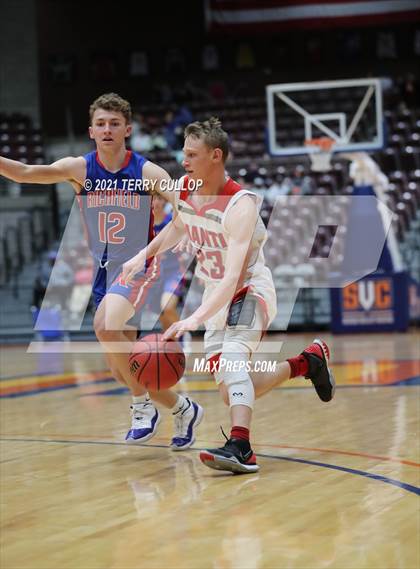 Thumbnail 3 in Richfield vs. Manti (UHSAA 3A Consolation Semifinal) photogallery.