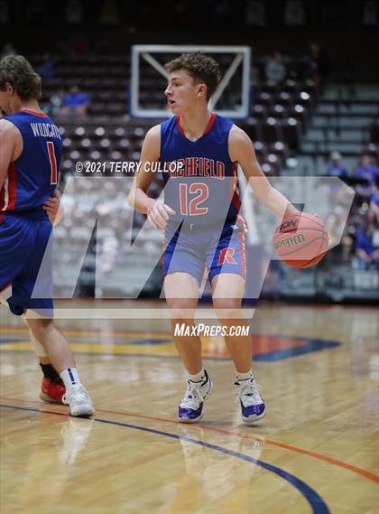 Thumbnail 2 in Richfield vs. Manti (UHSAA 3A Consolation Semifinal) photogallery.