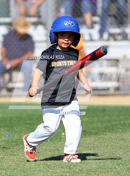 Thumbnail 1 in Bellflower vs. Norwalk photogallery.