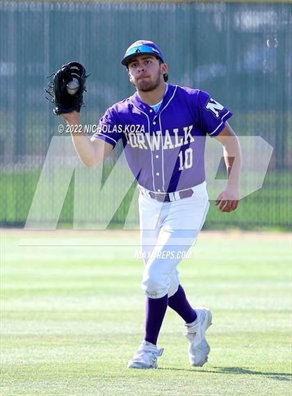 Thumbnail 1 in Bellflower vs. Norwalk photogallery.