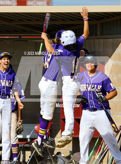Thumbnail 1 in Bellflower vs. Norwalk photogallery.