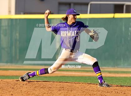 Thumbnail 2 in Bellflower vs. Norwalk photogallery.