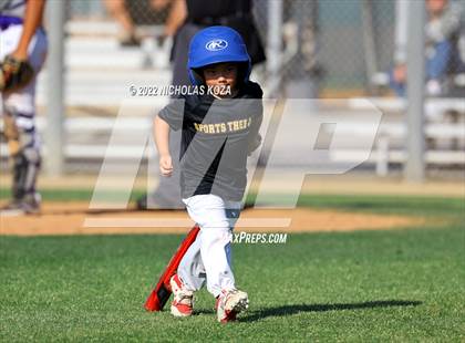 Thumbnail 2 in Bellflower vs. Norwalk photogallery.