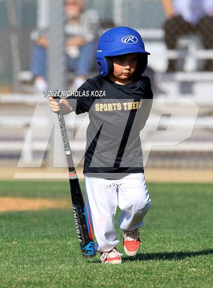 Thumbnail 2 in Bellflower vs. Norwalk photogallery.