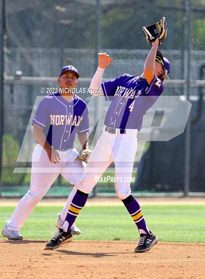 Thumbnail 3 in Bellflower vs. Norwalk photogallery.
