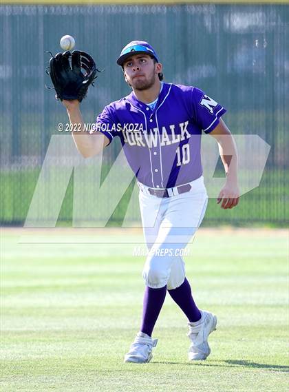 Thumbnail 3 in Bellflower vs. Norwalk photogallery.