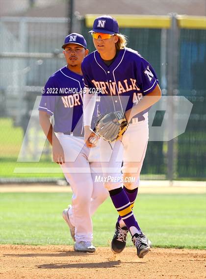 Thumbnail 3 in Bellflower vs. Norwalk photogallery.