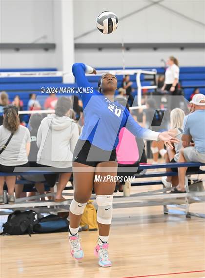 Thumbnail 3 in Village vs. Canyon View (Nike TOC Southwest) photogallery.