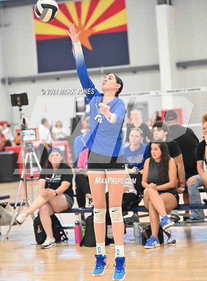 Thumbnail 2 in Village vs. Canyon View (Nike TOC Southwest) photogallery.