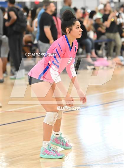 Thumbnail 1 in Village vs. Canyon View (Nike TOC Southwest) photogallery.