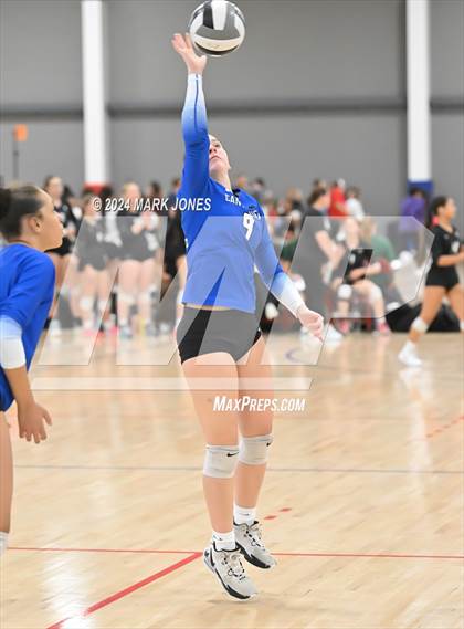 Thumbnail 2 in Village vs. Canyon View (Nike TOC Southwest) photogallery.