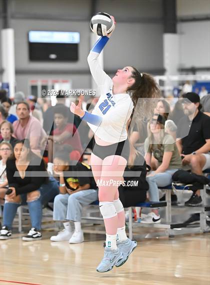 Thumbnail 2 in Village vs. Canyon View (Nike TOC Southwest) photogallery.