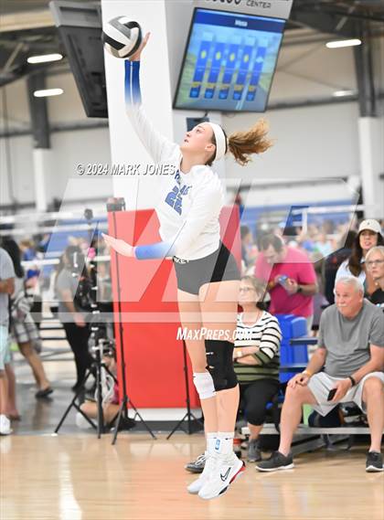 Thumbnail 3 in Village vs. Canyon View (Nike TOC Southwest) photogallery.