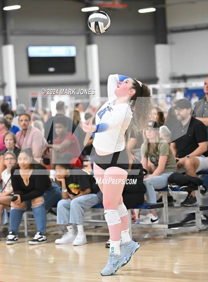 Thumbnail 1 in Village vs. Canyon View (Nike TOC Southwest) photogallery.