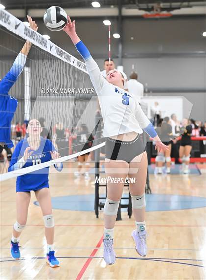 Thumbnail 1 in Village vs. Canyon View (Nike TOC Southwest) photogallery.