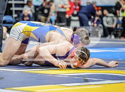 Thumbnail 2 in NYSPHSAA Division 2 State Championships (Semi-finals 138 to 285) photogallery.