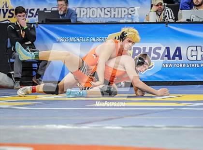 Thumbnail 2 in NYSPHSAA Division 2 State Championships (Semi-finals 138 to 285) photogallery.