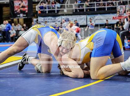 Thumbnail 2 in NYSPHSAA Division 2 State Championships (Semi-finals 138 to 285) photogallery.