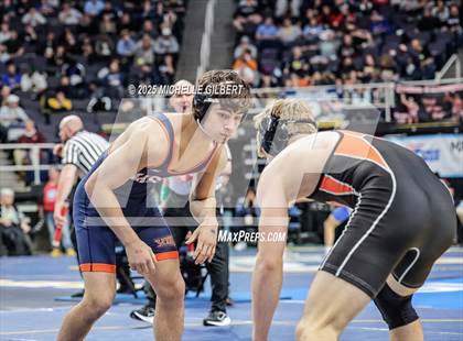 Thumbnail 2 in NYSPHSAA Division 2 State Championships (Semi-finals 138 to 285) photogallery.