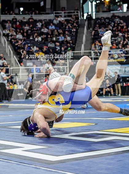 Thumbnail 3 in NYSPHSAA Division 2 State Championships (Semi-finals 138 to 285) photogallery.