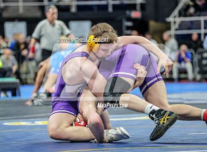 Thumbnail 2 in NYSPHSAA Division 2 State Championships (Semi-finals 138 to 285) photogallery.