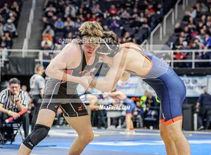 Thumbnail 2 in NYSPHSAA Division 2 State Championships (Semi-finals 138 to 285) photogallery.