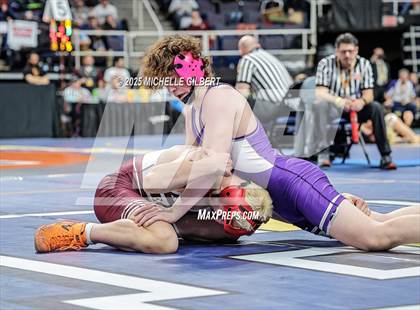Thumbnail 2 in NYSPHSAA Division 2 State Championships (Semi-finals 138 to 285) photogallery.