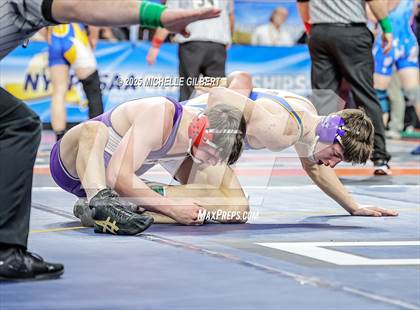 Thumbnail 1 in NYSPHSAA Division 2 State Championships (Semi-finals 138 to 285) photogallery.