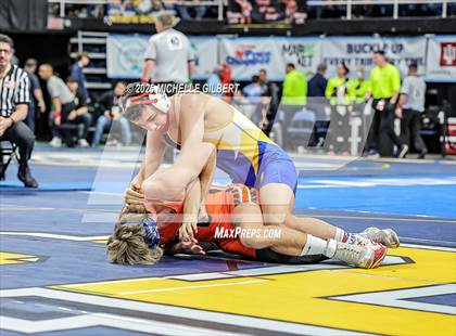 Thumbnail 3 in NYSPHSAA Division 2 State Championships (Semi-finals 138 to 285) photogallery.
