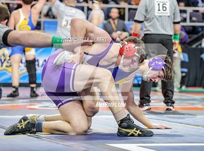 Thumbnail 2 in NYSPHSAA Division 2 State Championships (Semi-finals 138 to 285) photogallery.