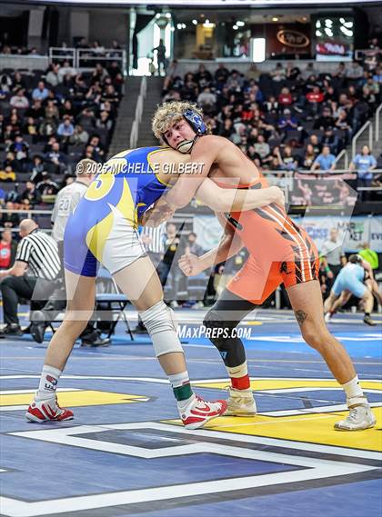 Thumbnail 1 in NYSPHSAA Division 2 State Championships (Semi-finals 138 to 285) photogallery.