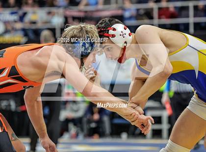Thumbnail 3 in NYSPHSAA Division 2 State Championships (Semi-finals 138 to 285) photogallery.