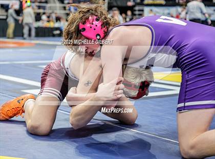 Thumbnail 2 in NYSPHSAA Division 2 State Championships (Semi-finals 138 to 285) photogallery.