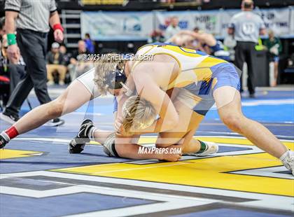 Thumbnail 1 in NYSPHSAA Division 2 State Championships (Semi-finals 138 to 285) photogallery.