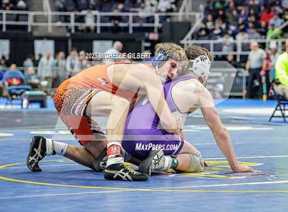 Thumbnail 1 in NYSPHSAA Division 2 State Championships (Semi-finals 138 to 285) photogallery.