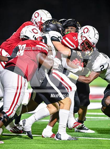 Thumbnail 2 in Pleasant Grove vs. Carthage (UIL 4A DII Region 2 Finals) photogallery.