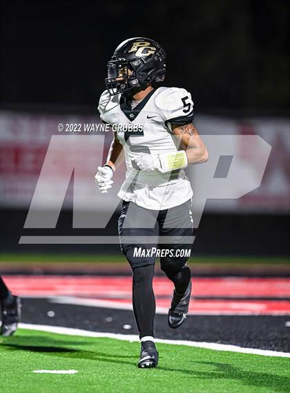 Thumbnail 3 in Pleasant Grove vs. Carthage (UIL 4A DII Region 2 Finals) photogallery.